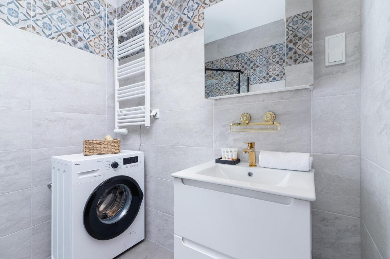 Apartment Fabryczna By Renters By Renters Krakow